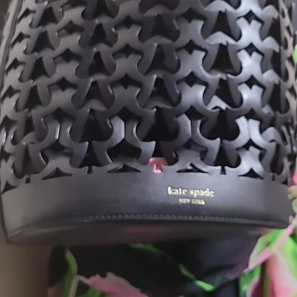 Kate Spade Leather Cut Out Black Shoulder Bag - Picture 2 of 12